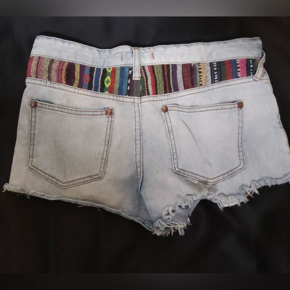 Free people short - Picture 2 of 2